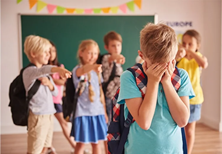 Stop Bullying: ajută-ți copilul să nu devină victimă sau agresor